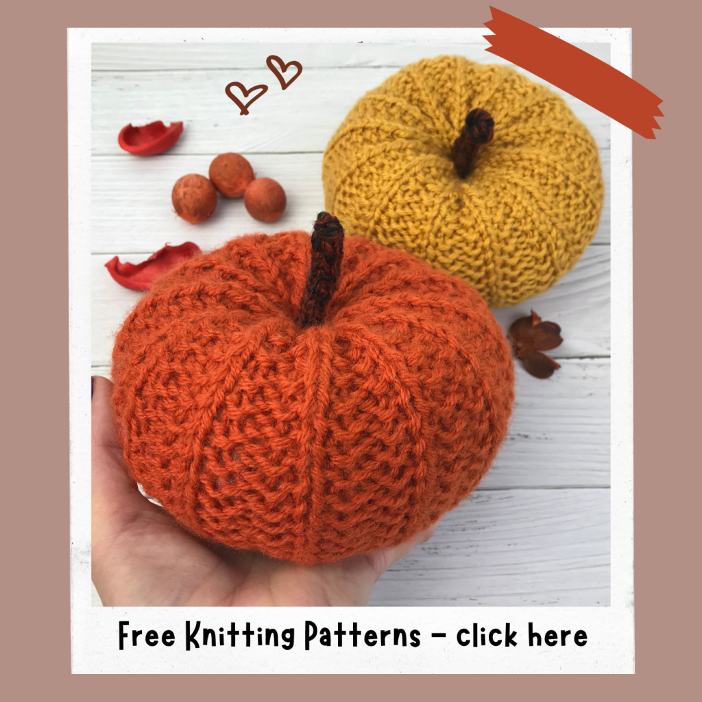 Free knitted pumpkins pattern