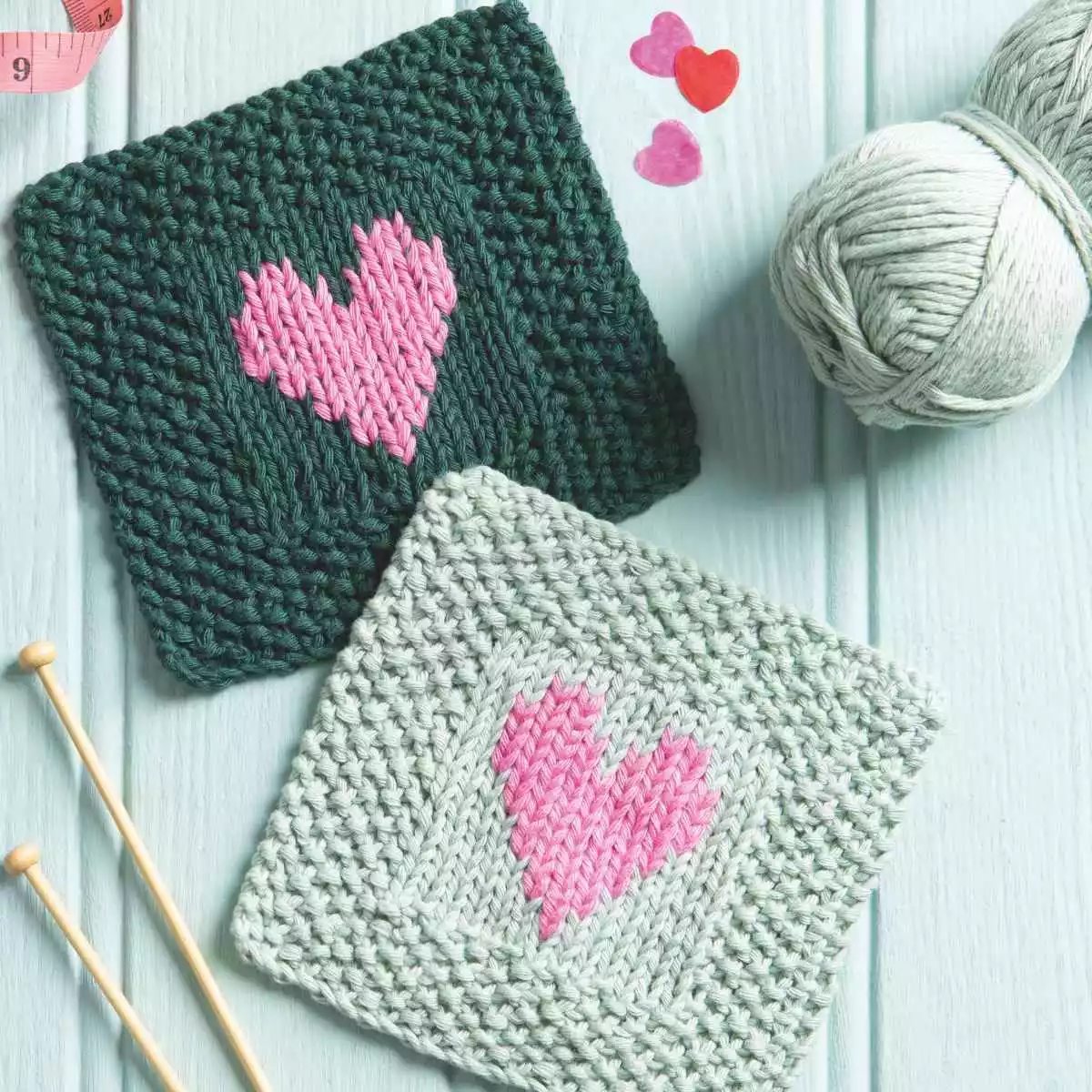 Knitted Square Scrubbies made from free knitting pattern