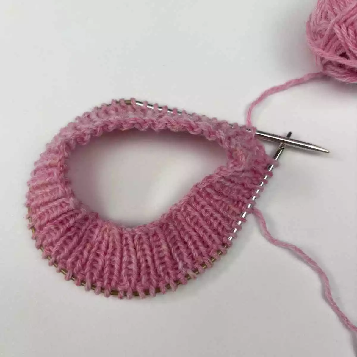 showing close up of sock rib for ankle socks