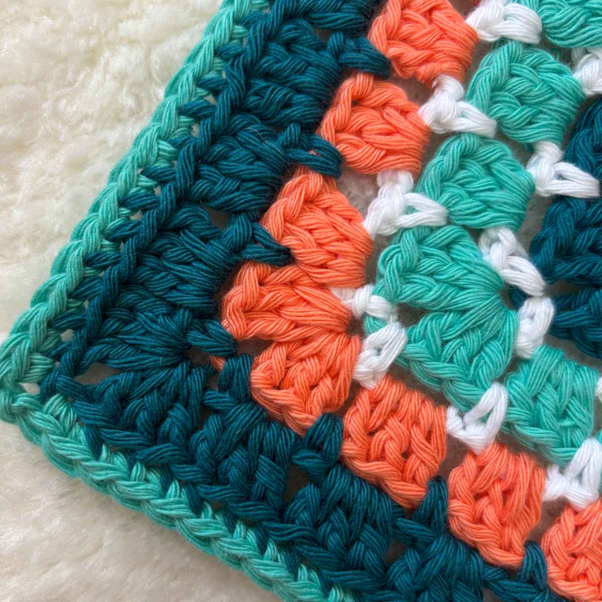 Close-up of border round.